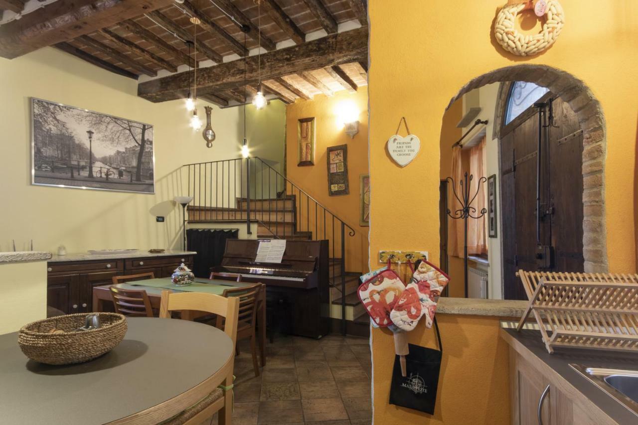 Villa Borgo Buio Town House Montepulciano Stazione Exterior foto